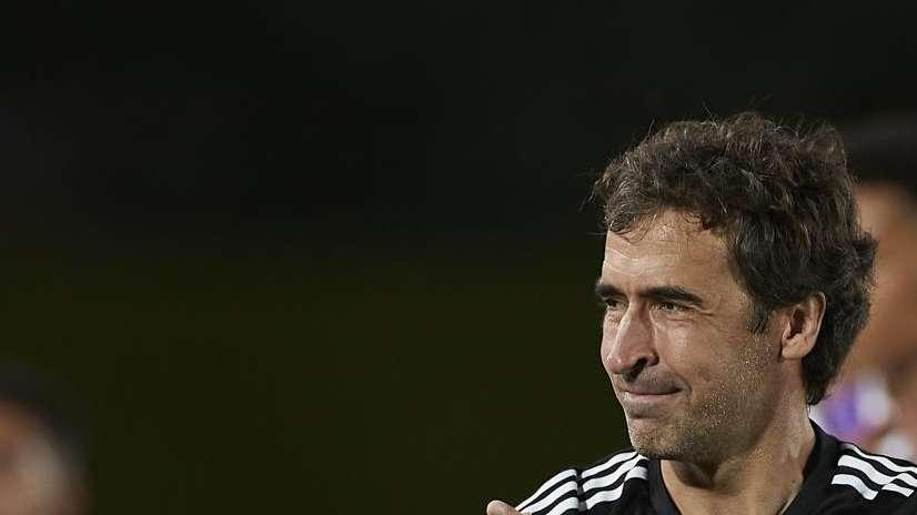Raúl González podría abandonar el Real Madrid en las próximas horas