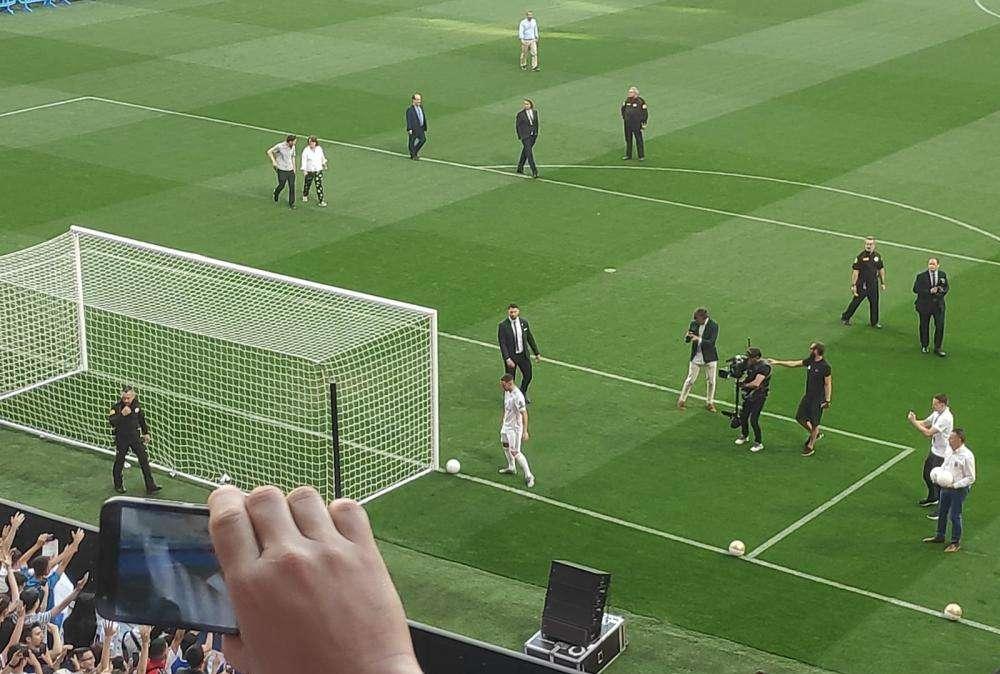 Sólo Cristiano llevó más aficionados al Bernabéu: entre 40.000 y 50.000 madridistas vieron a Hazard