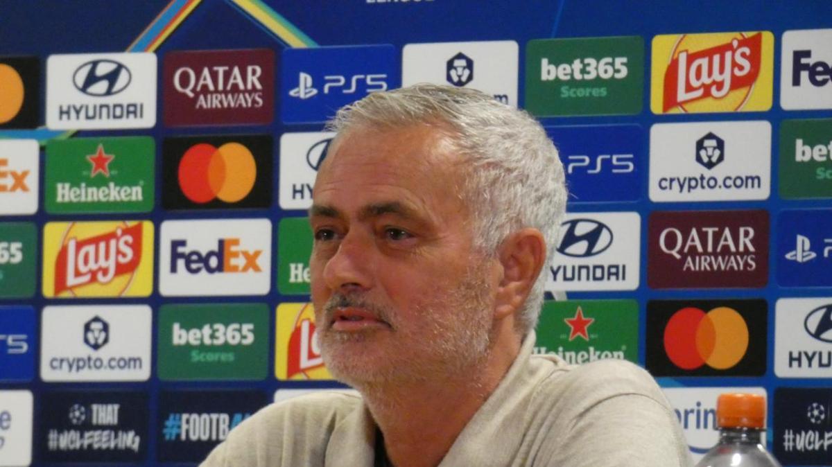 Mourinho desconfía del arbitaje y pide auxilio al Real Madrid