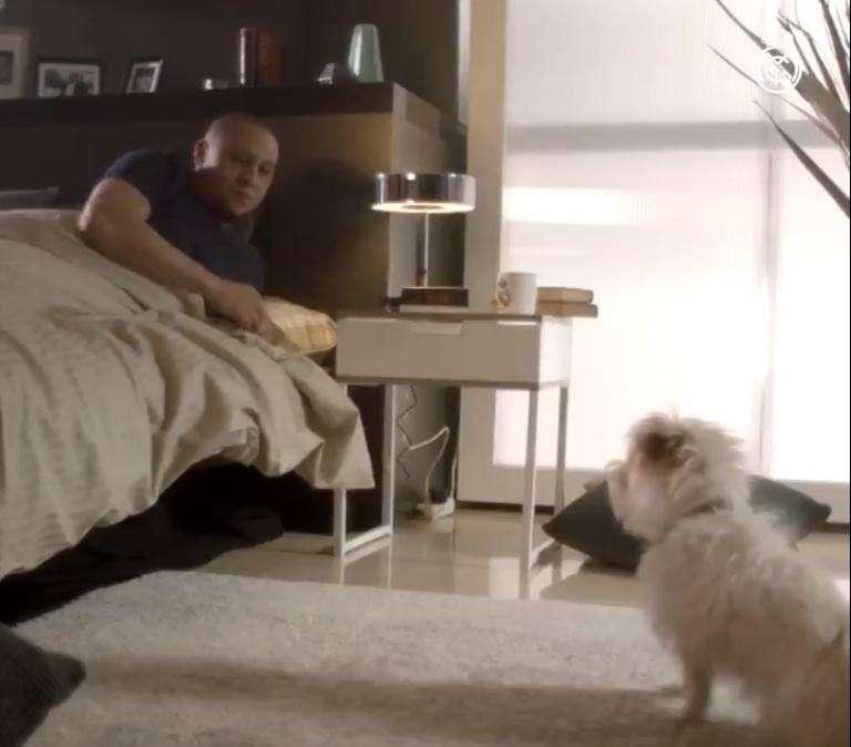 VÍDEO - Así felicita el Madrid el 'nuevo año del perro' a los fans chinos: Roberto Carlos como protagonista