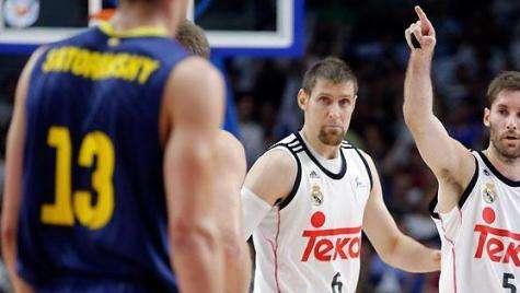 Nocioni, de paso por Argentina antes de reincorporarse al Real Madrid