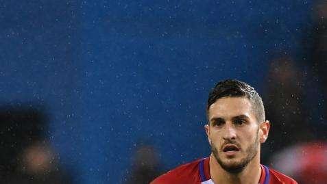 Koke, tras la expulsión de Costa en el Camp Nou: "Siempre que venimos aquí pasa algo"