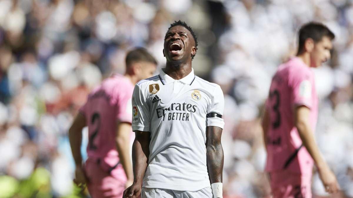 Frimpong se sincera: Vinicius, futuro fuera del Leverkusen, Xabi Alonso...