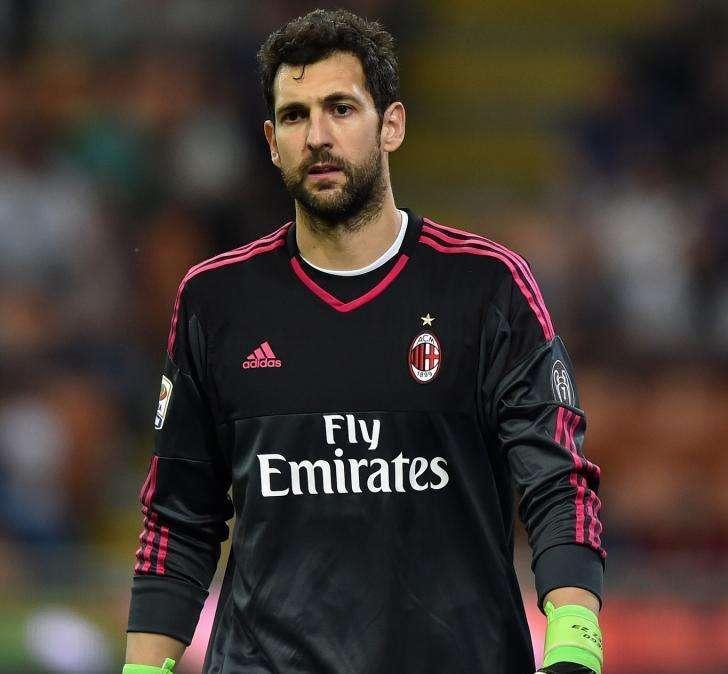 Diego López, el elegido por Conte si finalmente se marcha Courtois