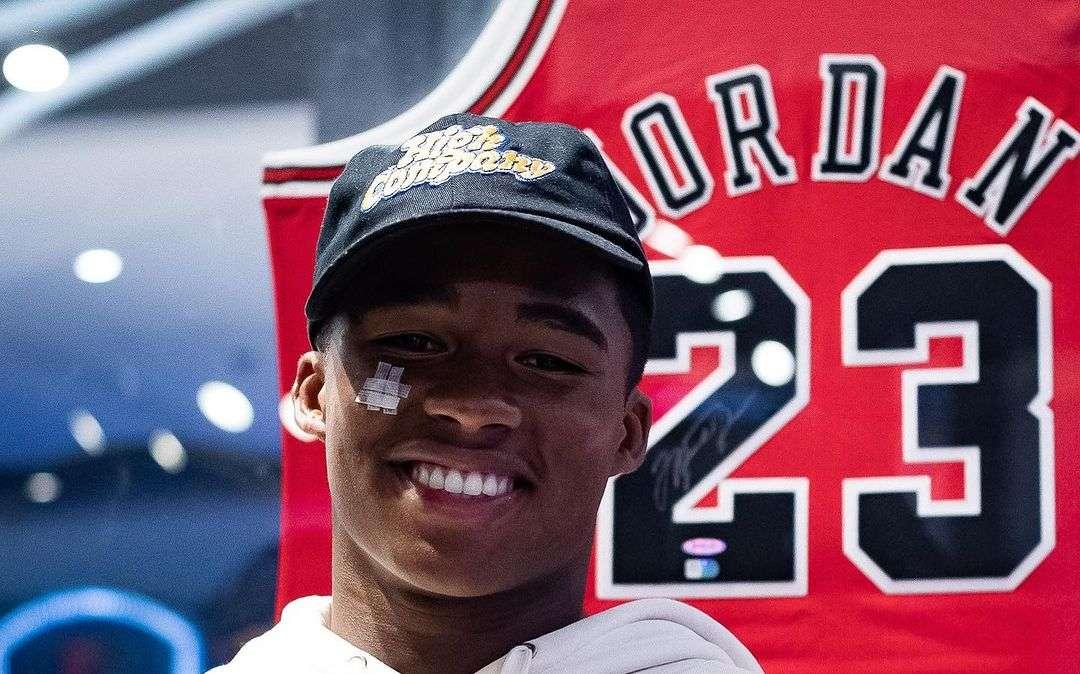 Así ha sido la llegada de Endrick a Madrid: le preguntan por Mbappé, el primer equipo...