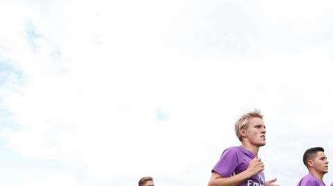 Sport: Futuro incierto de Odegaard