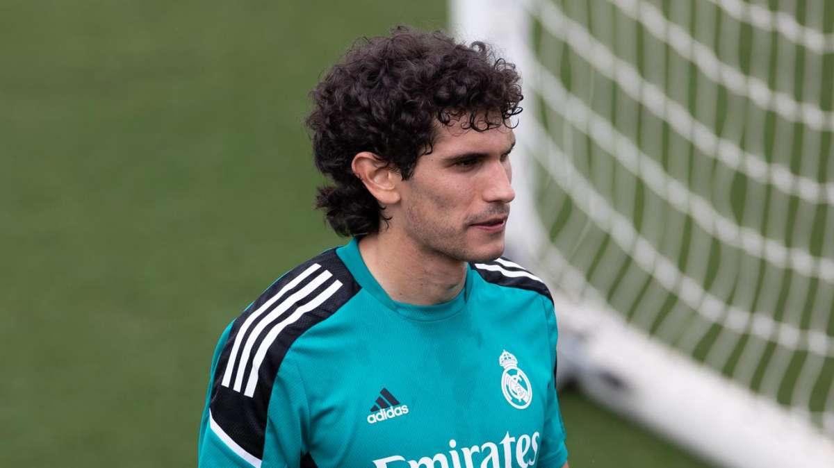 Ofrecen la última hora sobre el futuro de Vallejo: ¿saldrá del Real Madrid?