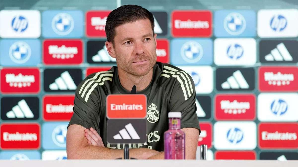 Xabi Alonso: "Convivimos con la exigencia y con las críticas"