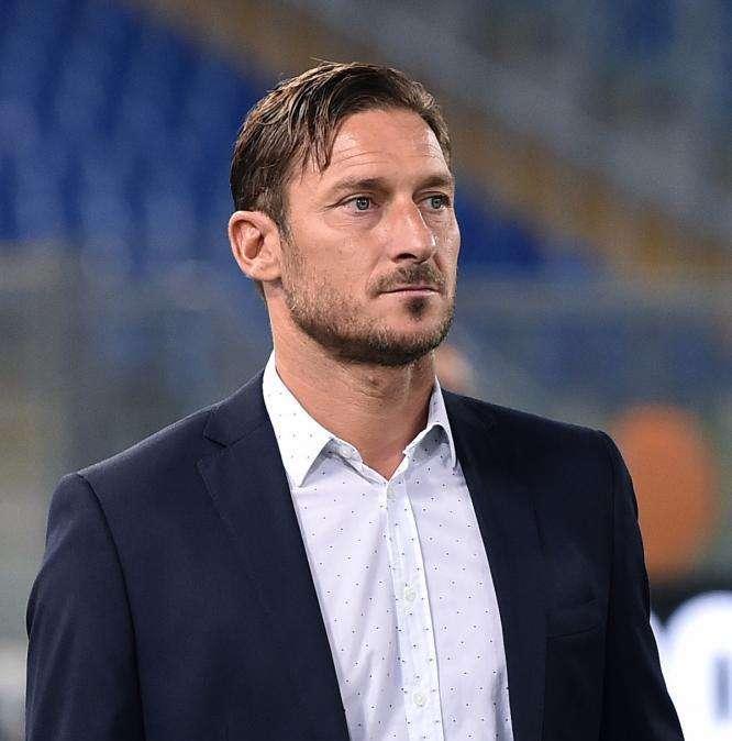 Totti: "El precio por Neymar ha sido exagerado, prefiero el fútbol de antes. Messi..."