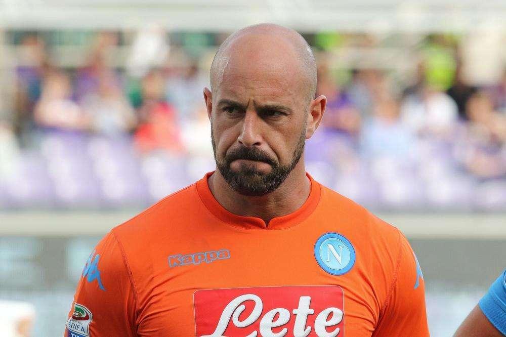 Reina parece no estar por la labor de salir del Milan: "Quiero jugar al menos 150 partidos"