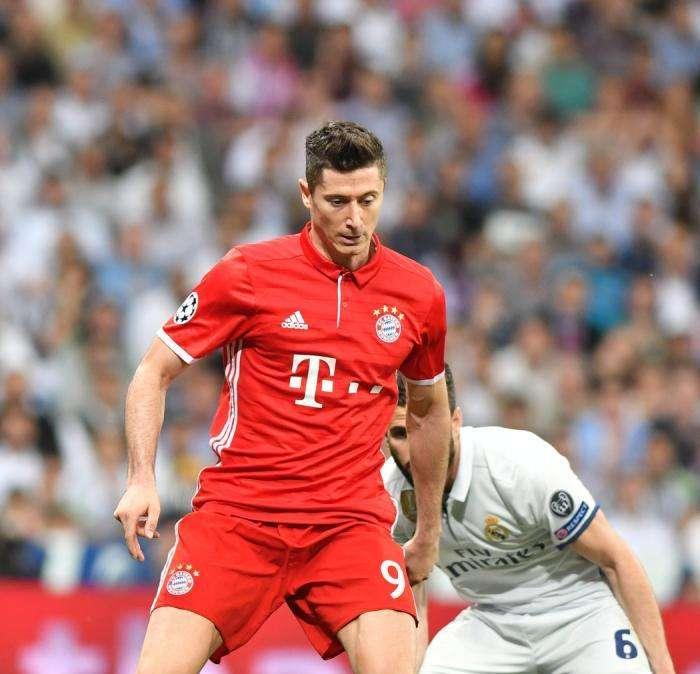 Lewandowski se ofrece al Madrid como recambio de Benzema: los detalles