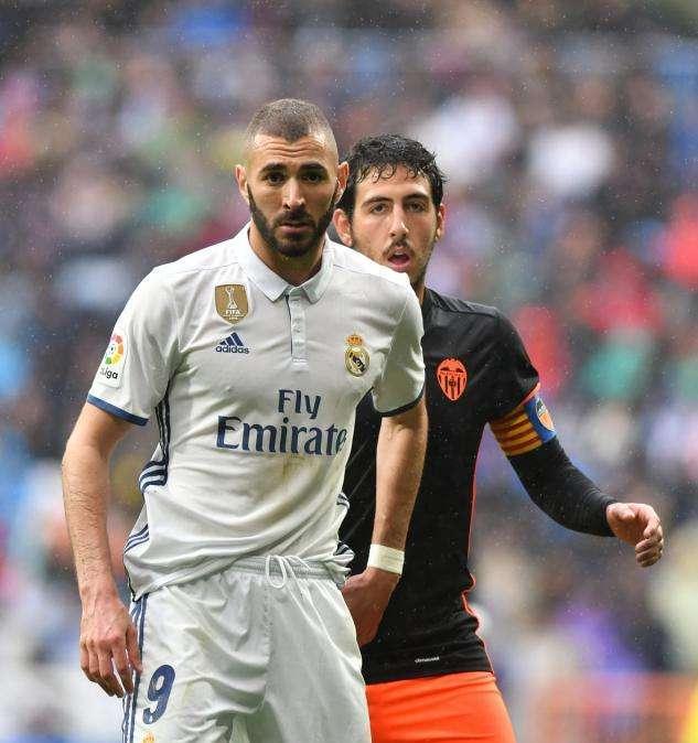 Guy Roux: "Benzema está fuera de la selección porque somos racistas"
