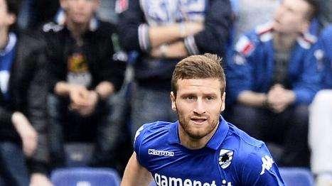 Mustafi: "Estoy centrado en el Valencia, no en el Dortmund"