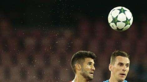 Cetinkaya: "Hay una oferta del Benfica por Lindelöf"