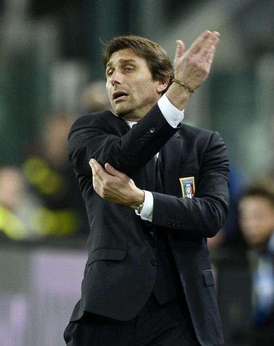 Conte, Mihajlovic o Emery, por si Ancelotti dice 'no' al Milan