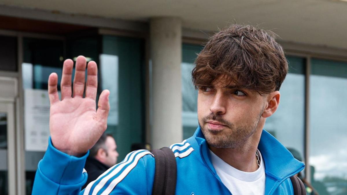 Raúl Asencio se destapa como una opción para el Arsenal