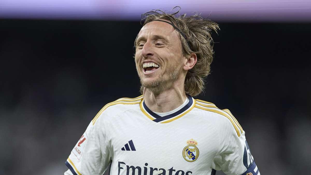 El Real Madrid se olvida de Modric, pero tiene una opción para renovar