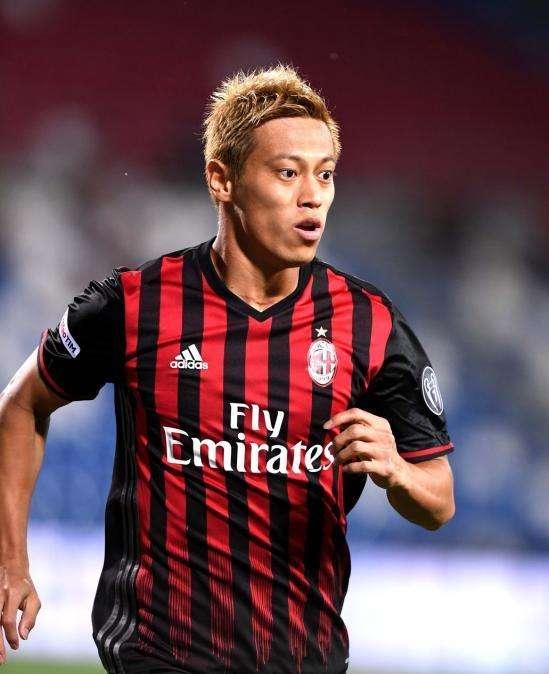 Il Giornale: El Milan deberá elegir entre Honda o Suso