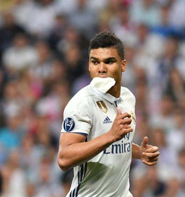 Del "¡Pepe mátalo!" a 'Casemito': la fiesta del Madrid en el avión