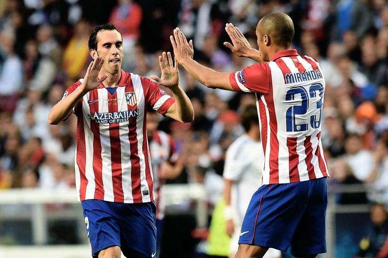 MARCA: Miranda puede salir del Atlético de Madrid