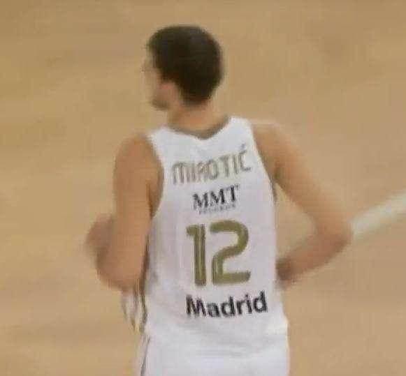 En Estados Unidos dan por cerrado el fichaje de Mirotic por el Barcelona