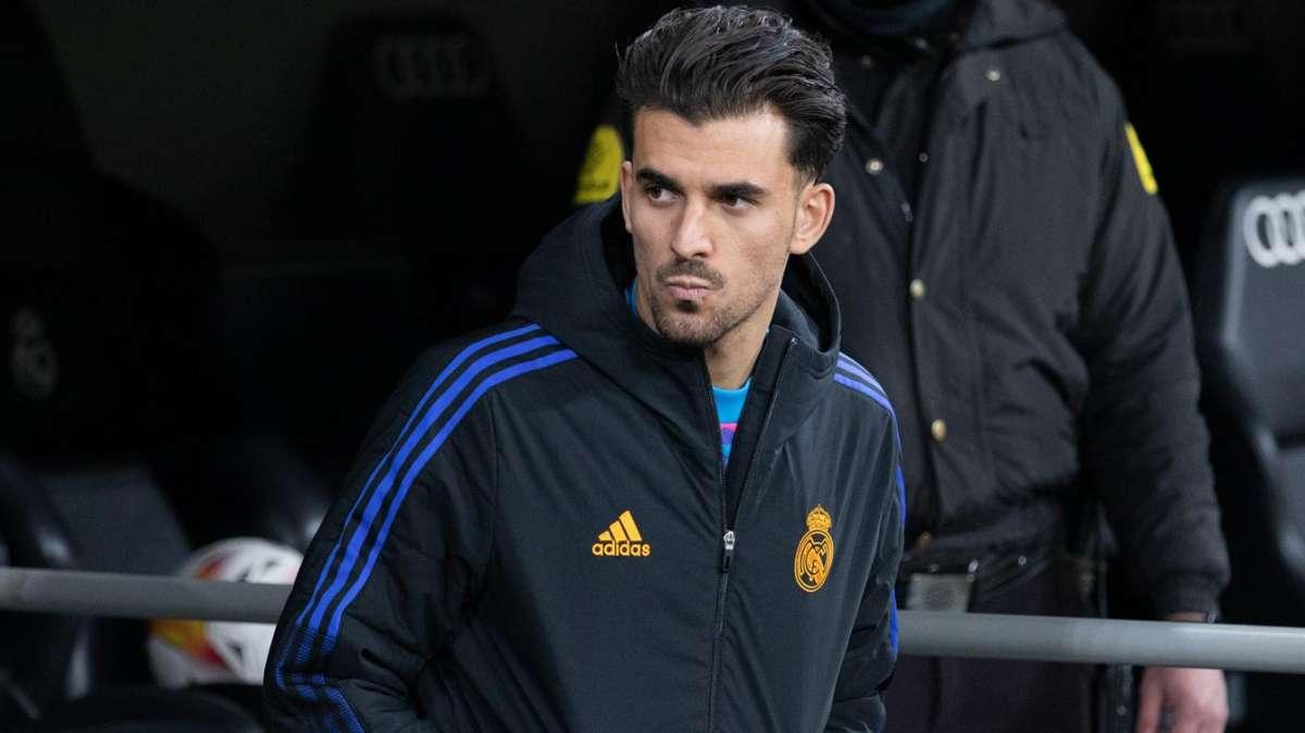 Ceballos defiende a uno de sus entrenadores al aterrizar en Londres