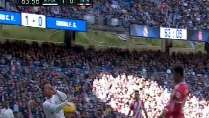 FOTO - Ramos acabó expulsado: aquí las manos que provocaron el tanto del empate