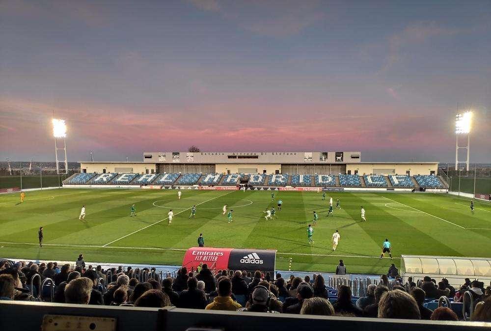 OkDiario - La plantilla del Real Madrid aceptaría terminar la temporada en el Di Stéfano