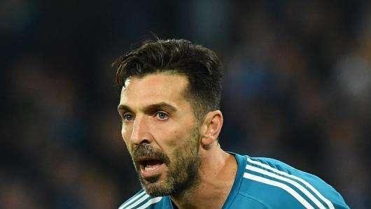 ¡DE LOCOS! Buffon da marcha atrás y quiere posponer su retirada un año más