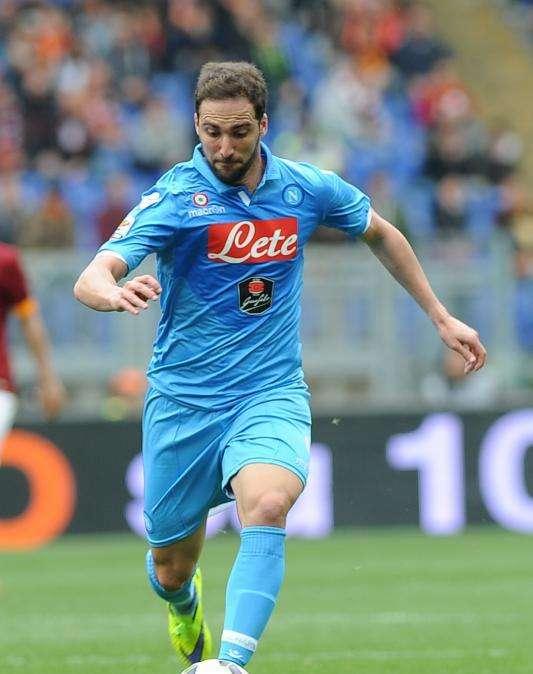 TalkSPORT: Arsenal y Manchester United se interesan por Higuaín 