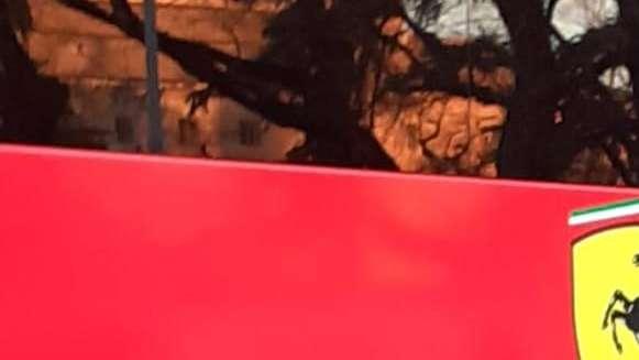 VÍDEO | Carlos Sainz se niega a firmar una camiseta del FC Barcelona
