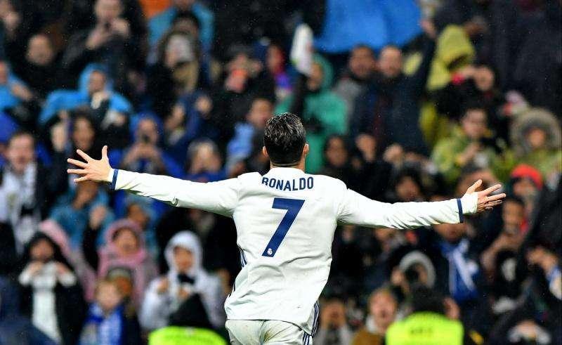 La cabeza de Cristiano es la mejor del Madrid en los últimos 25 años. Ayer superó a una leyenda