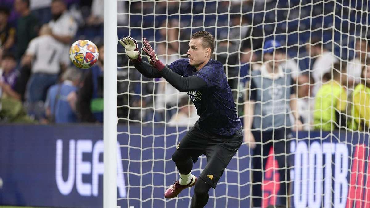 Lunin dice adiós a otro pretendiente: su salida se complica