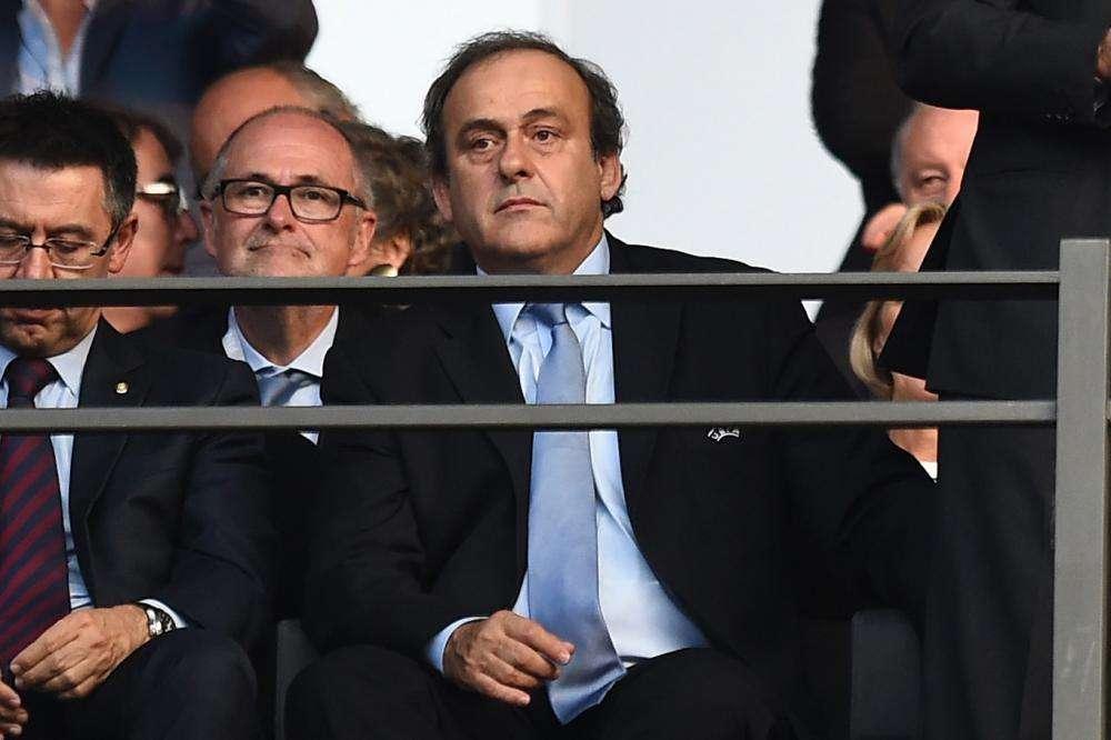 Platini clama contra el VAR: "Es una hermosa mierda"