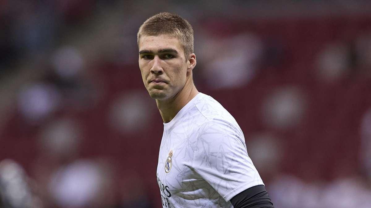 Fran González debuta en el Santiago Bernabéu; Asencio y Rodrygo, suplentes