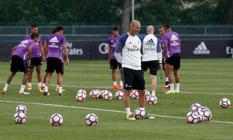 Marcos López, en COPE: "Al Madrid le falta un medio"