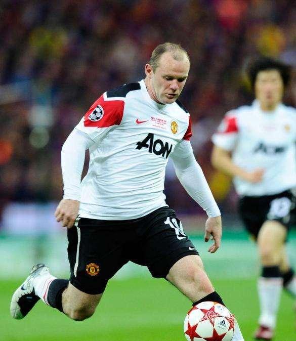 Rooney alimenta los rumores: "Tengo mucho que pfrecer y a final de temporada veremos que pasa"