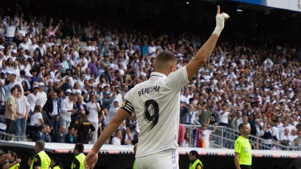 Benzema: “Es mío, pero en realidad es el Balón de Oro del pueblo”
