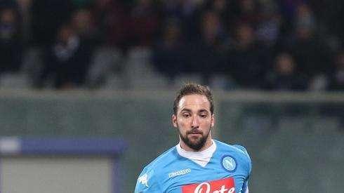 MARCA: Higuaín, renovación a la vista 