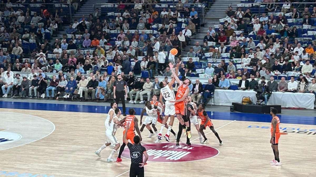 Real Madrid 96-89 Valencia Basket: victoria de líder para los de Chus Mateo