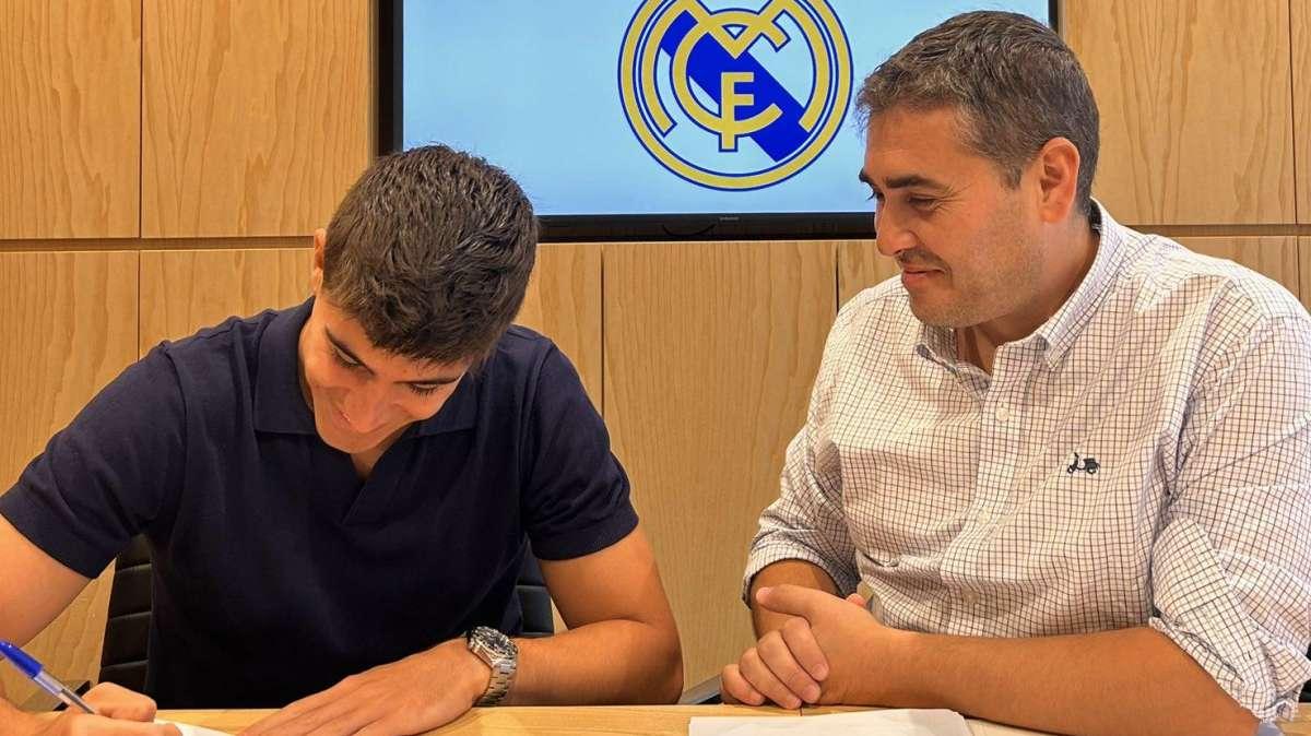 El Real Madrid renueva a uno de los laterales del futuro