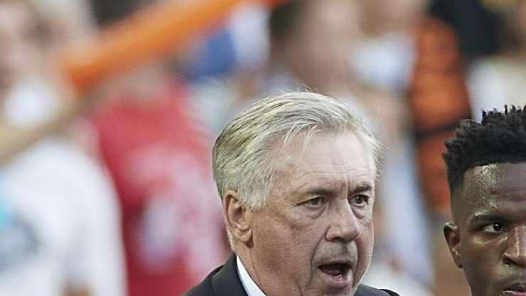Vinicius sale en defensa de Ancelotti con un guiño a su entrenador en redes sociales
