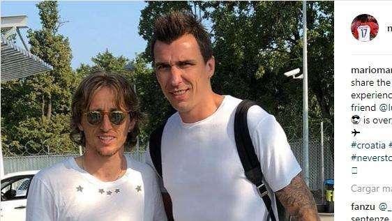 Mandzukic acaba sus vacaciones con Modric: "Hora de volver a nuestros equipos"