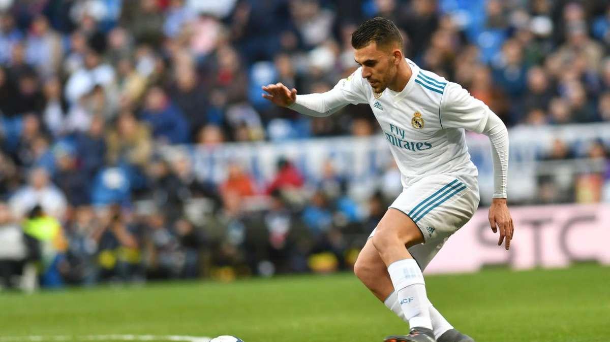 Dani Ceballos vuelve a lucir la elástica madridista casi tres años después