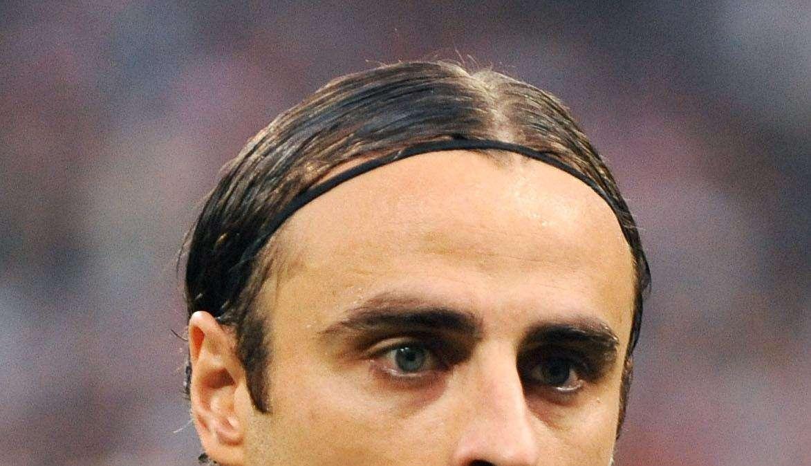 OFICIAL: Berbatov seguirá un año más en el Mónaco