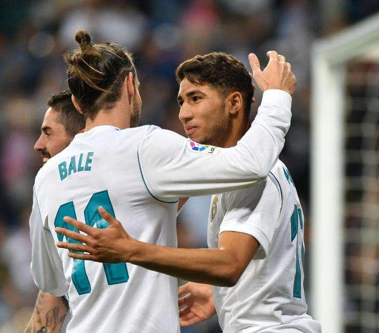 El Dortmund asegura que Achraf se quedará la próxima temporada 