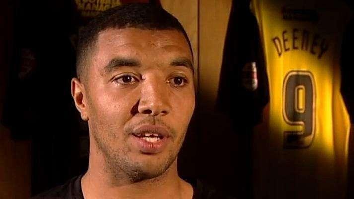 Daily Star: Wenger quiere a Deeney