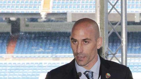 Marca - Robert Moreno, en el vestuario tras el partido contra Rumanía: “¡Me han tirado! ¡Me han dejado tirado!”