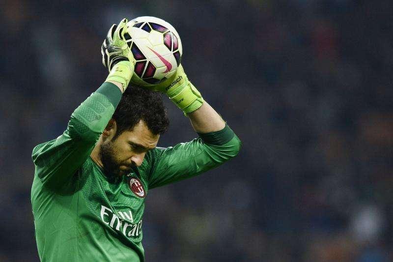 García Quilón: "Diego López se queda en el Milan"