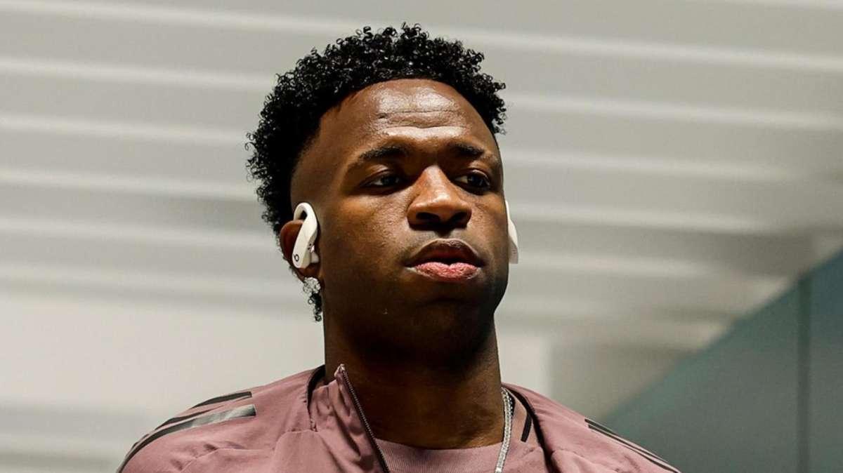 Vinicius comparece en rueda de prensa: "Quiero seguir aquí por muchos años"